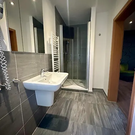Nella Parkhotel Szálloda
