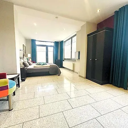 Nella Parkhotel