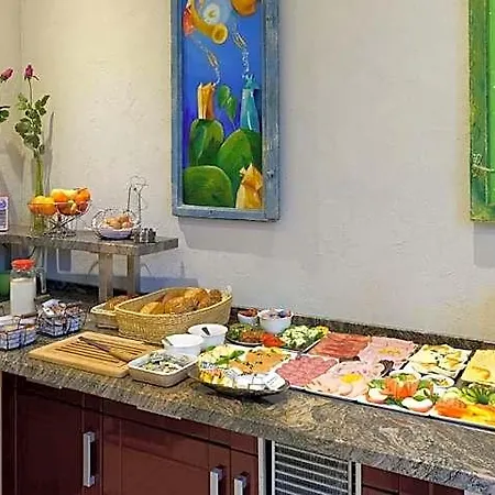 Nella Parkhotel Hotel 4*