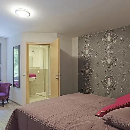 Nella Parkhotel